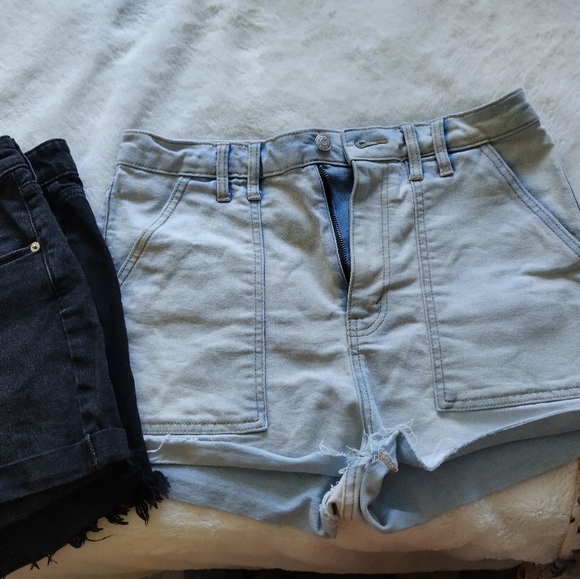 Clothes - Picture 10 of 16